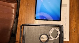 Good
													Apple iPad Pro 11" 3rd Gen 2021 - Unlocked, Gray, 512 GB, photo 2 of 10