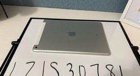 Mint
													Apple iPad 9th Gen - Verizon, Silver, 64 GB, A2603, photo 3 of 8