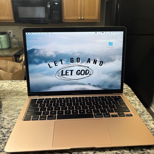 MacBook Air 2020 - 13 inch - 256 GB, Gold, 8 GB, Intel Core i3
