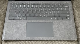 Good
													Microsoft Surface Laptop 4 - Ryzen 5, Platinum, 256 GB, 8 GB, 13.5", photo 4 of 15