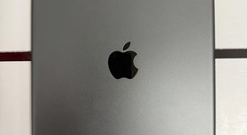 Good
													Apple iPad 9th Gen - Unlocked, Gray, 64 GB, A2603, photo 3 of 4