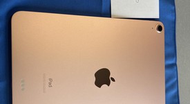 Mint
													Apple iPad Air 4th Gen - Wi-Fi, Rose Gold, 64 GB, A2316, photo 3 of 6