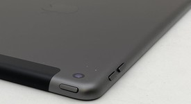 Good
													Apple iPad 9th Gen - Unlocked, Gray, 64 GB, A2603, photo 4 of 8