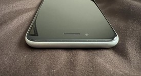 Good
													Apple iPhone SE 2nd Gen 2020 - Unlocked, White, 128 GB, A2275, photo 5 of 8