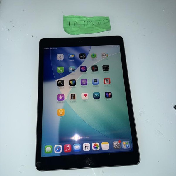 Apple iPad (8th Gen) - Wi-Fi, 32 GB, Gray, A2270