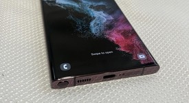 Good
													Samsung Galaxy S22 Ultra - Verizon, Burgundy, 512 GB, 12 GB, SM-S908U, photo 4 of 7