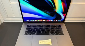 Good
													MacBook Pro 2018 (With Touch Bar) - 15" - I7, Gray, 256 GB, 32 GB, photo 2 of 9
