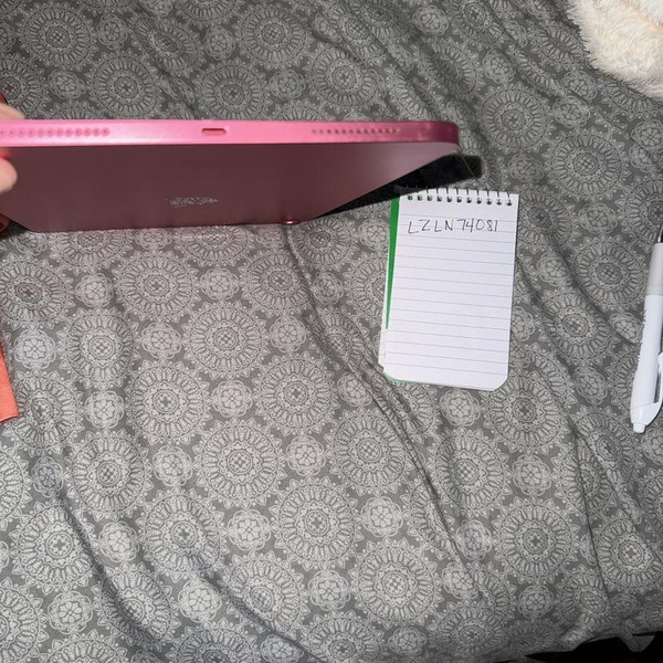 Apple iPad 10th Gen - Wi-Fi, 64 GB, Pink, A2696