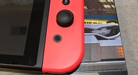 Good
													Nintendo Switch - Red & Blue, 32 GB, photo 5 of 23