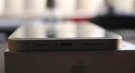 Good
													Apple iPhone 14 Plus - Unlocked, Starlight, 128 GB, A2632, photo 3 of 8