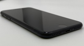 Good
													Apple iPhone 7 - Unlocked, Black, 32 GB, A1778, GSM, photo 4 of 5