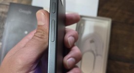 Mint
													Google Pixel 9a - Verizon, Obsidian, 128 GB, 8 GB, photo 5 of 6