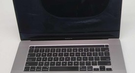 Fair
													MacBook Pro 2019 - 16" - I9, Silver, 512 GB, 16 GB, photo 2 of 8
