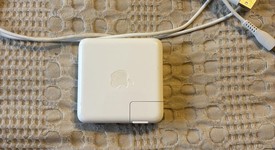 Good
													MacBook Pro 2020 - 13" - Apple M1, Silver, 256 GB, 8 GB, photo 3 of 8