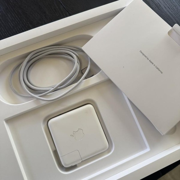 MacBook Pro 2021 - 14 inch - 512 GB, Silver, 16 GB, Apple M1 Pro 8-core