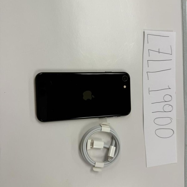 Apple iPhone SE 3rd Gen 2022 - Unlocked, 64 GB, Midnight, A2595