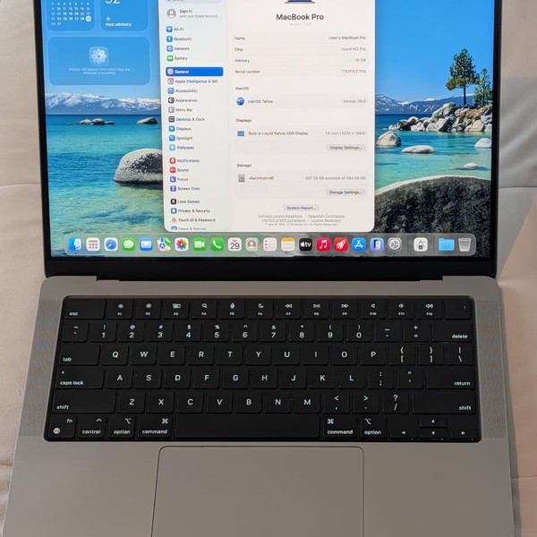 MacBook Pro 2023 - 14 inch - 512 GB, Gray, 16 GB, Apple M2 Pro 10-core