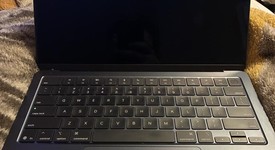 Good
													MacBook Air 2025 (M4) - 13" - Apple M4, Midnight, 256 GB, 16 GB, photo 4 of 8