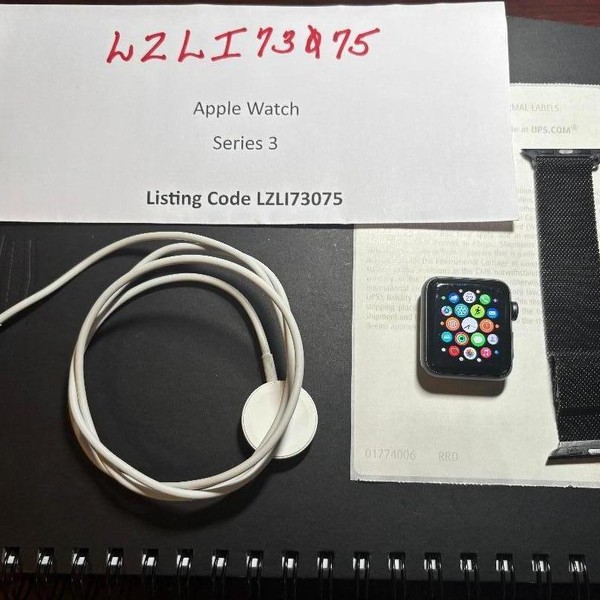 Apple Watch Series 3 38mm - Gray, A1858, Aluminum - GPS