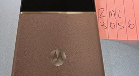 Good
													Motorola Razr Plus (2024) - Unlocked, Peach, 256 GB, 12 GB, photo 2 of 5