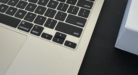 Mint
													MacBook Air 2022 - 13" - Apple M2, Starlight, 256 GB, 8 GB, photo 5 of 8