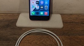 Good
													Apple iPhone SE 3rd Gen 2022 - Unlocked, Red, 128 GB, A2595, photo 1 of 10