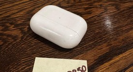 Used
													Apple AirPods Pro - Wireless Case, photo 4 of 5