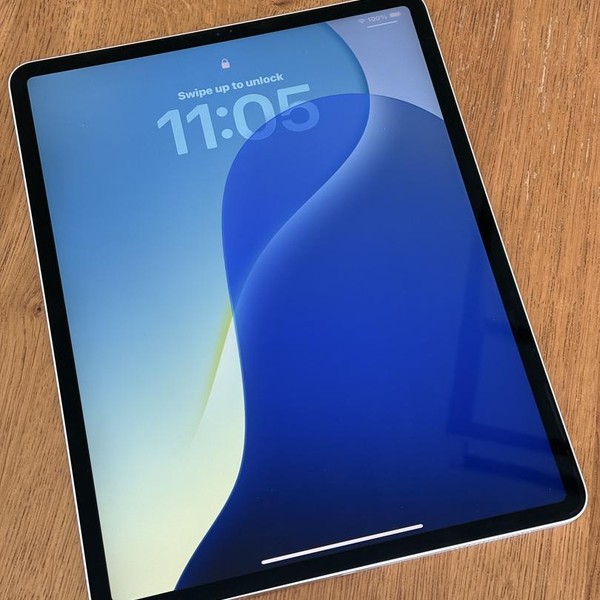 Apple iPad Pro 12.9 inch 3rd Gen 2018 - Wi-Fi, 512 GB, Silver, A1876