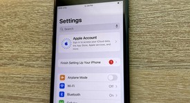 Good
													Apple iPhone SE 3rd Gen 2022 - Unlocked, Midnight, 256 GB, A2595, photo 3 of 13