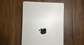 Good
													MacBook Pro Late 2023 (M3) - 16" - Apple M3 Pro 12-core, Silver, 512 GB, 18 GB, 18-core GPU, photo 3 of 10
