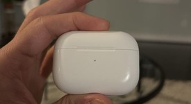 Used
													Apple AirPods Pro 2 - Lightning, photo 1 of 5