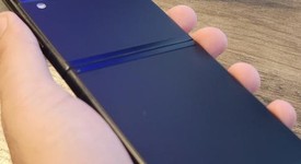 Mint
													Samsung Galaxy Z Flip3 5G - AT&T, Black, 128 GB, 8 GB, SM-F711U, photo 2 of 5