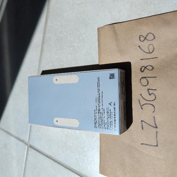 Google Pixel 10 Pro XL - Unlocked, 256 GB, Moonstone, GUL82