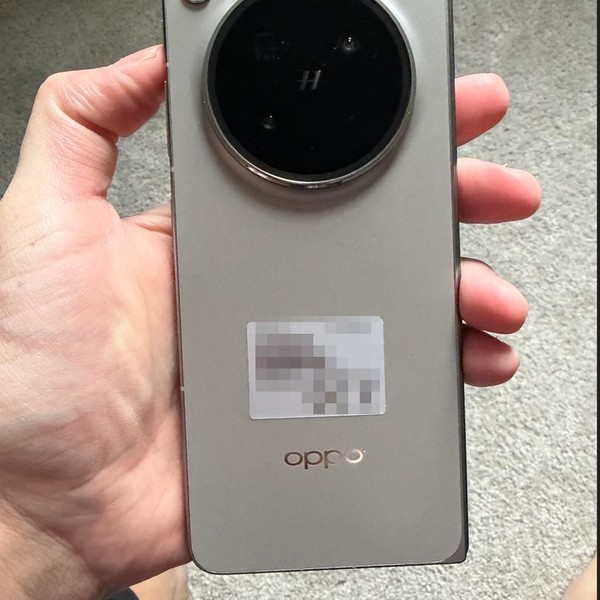 Oppo Find N6 - Unlocked Non-US, 512 GB, Titanium, 16 GB