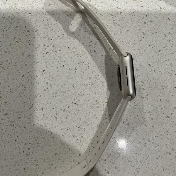 Apple Watch SE (2nd Gen) 40mm - Unlocked, Starlight, A2726 - Cellular, Aluminum