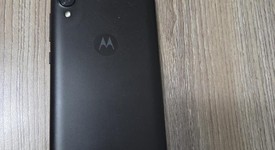 Mint
													Moto E6 - Unlocked, Black, 16 GB, 2 GB, photo 2 of 10