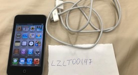 Fair
													Apple iPod Touch 3rd Gen - Wi-Fi, Black, 32 GB, photo 1 of 3