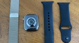 Good
													Apple Watch Series 9 41mm - Unlocked, Gold, A2982 - Cellular, Stainless, photo 2 of 5