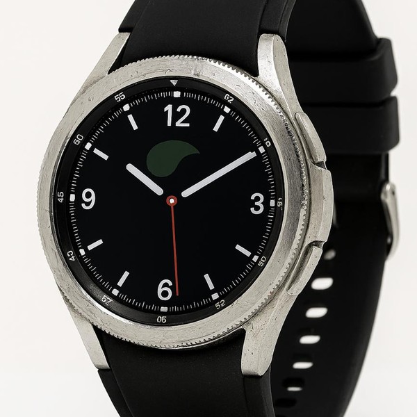 Samsung Galaxy Watch4 Classic - Wi-Fi, Silver, 42mm