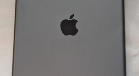 Good
													Apple iPad 7th Gen - Verizon, Gray, 32 GB, A2200, photo 3 of 3