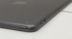 Fair
													Apple iPad 8th Gen - Wi-Fi, Gray, 32 GB, A2270, photo 4 of 6