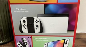 New
													Nintendo Switch - OLED - White, 64 GB, photo 3 of 6