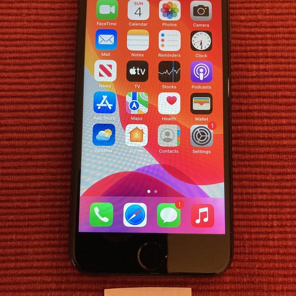 Apple iPhone 7 - TracFone, 32 GB, Black, A1660