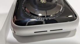 Good
													Apple Watch Series 4 44mm - Unlocked, Silver, A1976 - Cellular, Aluminum, photo 5 of 10