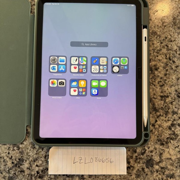 Apple iPad 10th Gen - Wi-Fi, 64 GB, Silver, A2696