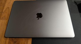 Good
													MacBook Pro 2018 (With Touch Bar) - 13" - I5, Silver, 256 GB, 16 GB, photo 3 of 8
