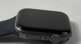 Fair
													Apple Watch Series 5 44mm - Gray, A2093 - GPS, Aluminum, photo 5 of 7