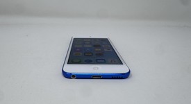 Good
													Apple iPod Touch 6th Gen - Wi-Fi, Blue, 16 GB, photo 3 of 6