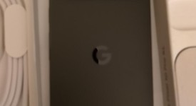 Mint
													Google Pixel 10 Pro XL - Unlocked, Obsidian, 256 GB, GUL82, photo 2 of 12