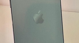 Mint
													Apple iPhone 13 Pro Max - AT&T, Sierra Blue, 128 GB, A2484, photo 1 of 11